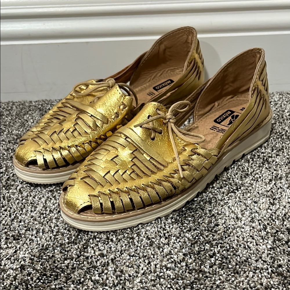 Chic Gold Woven Flats
